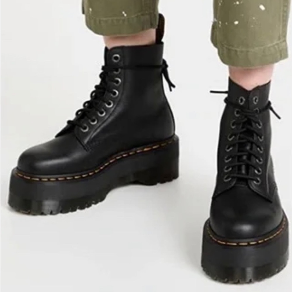 NEW DR MARTENS 1460 PASCAL MAX LEATHER PLATFORM BOOTS